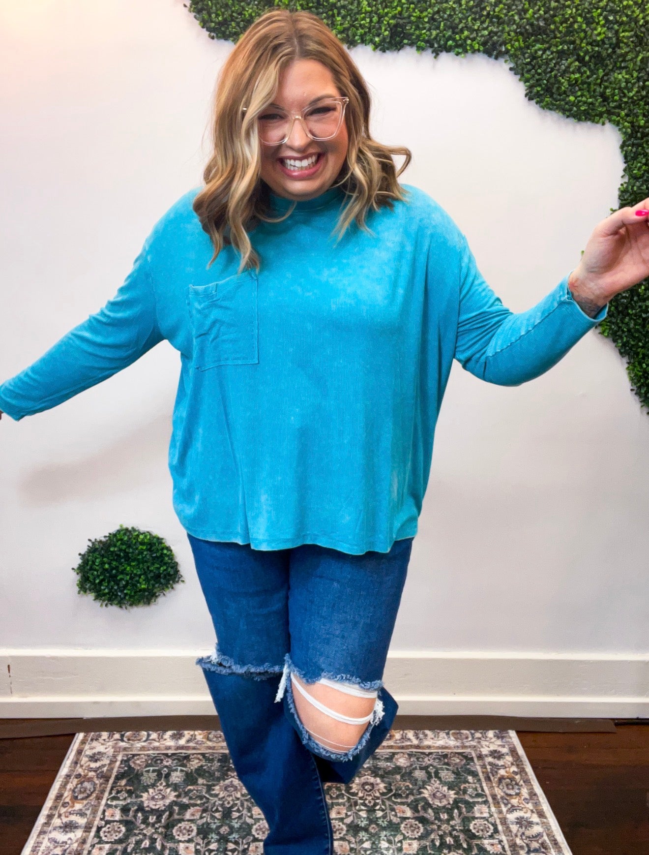 Washed Weekend Dolman Pocket Top in Light Teal