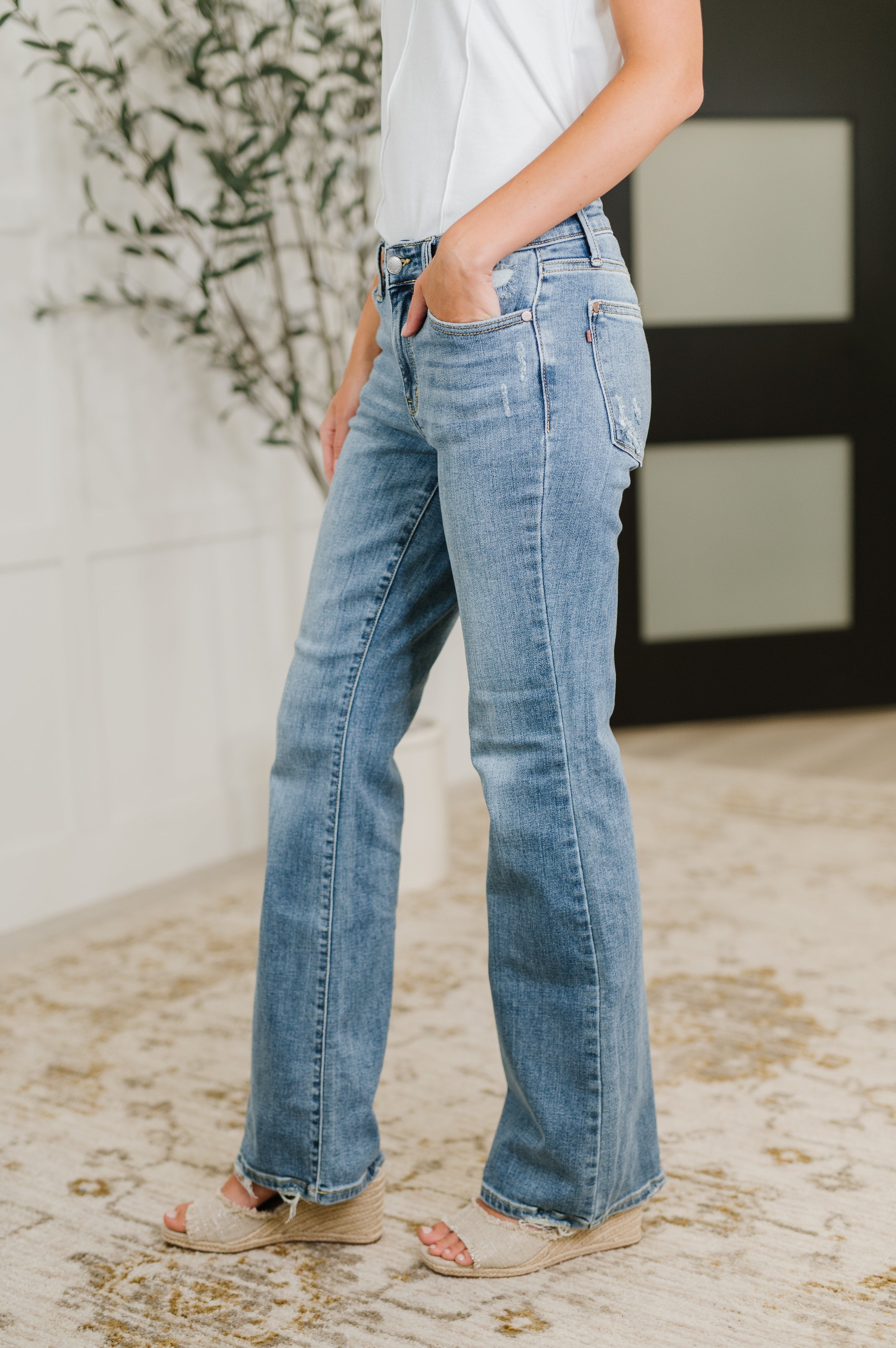 Mid Rise Vintage Wash Bootcut Judy Blue Jeans