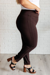 Dear Scarlett Magic Skinny 28" Pants in Chocolate