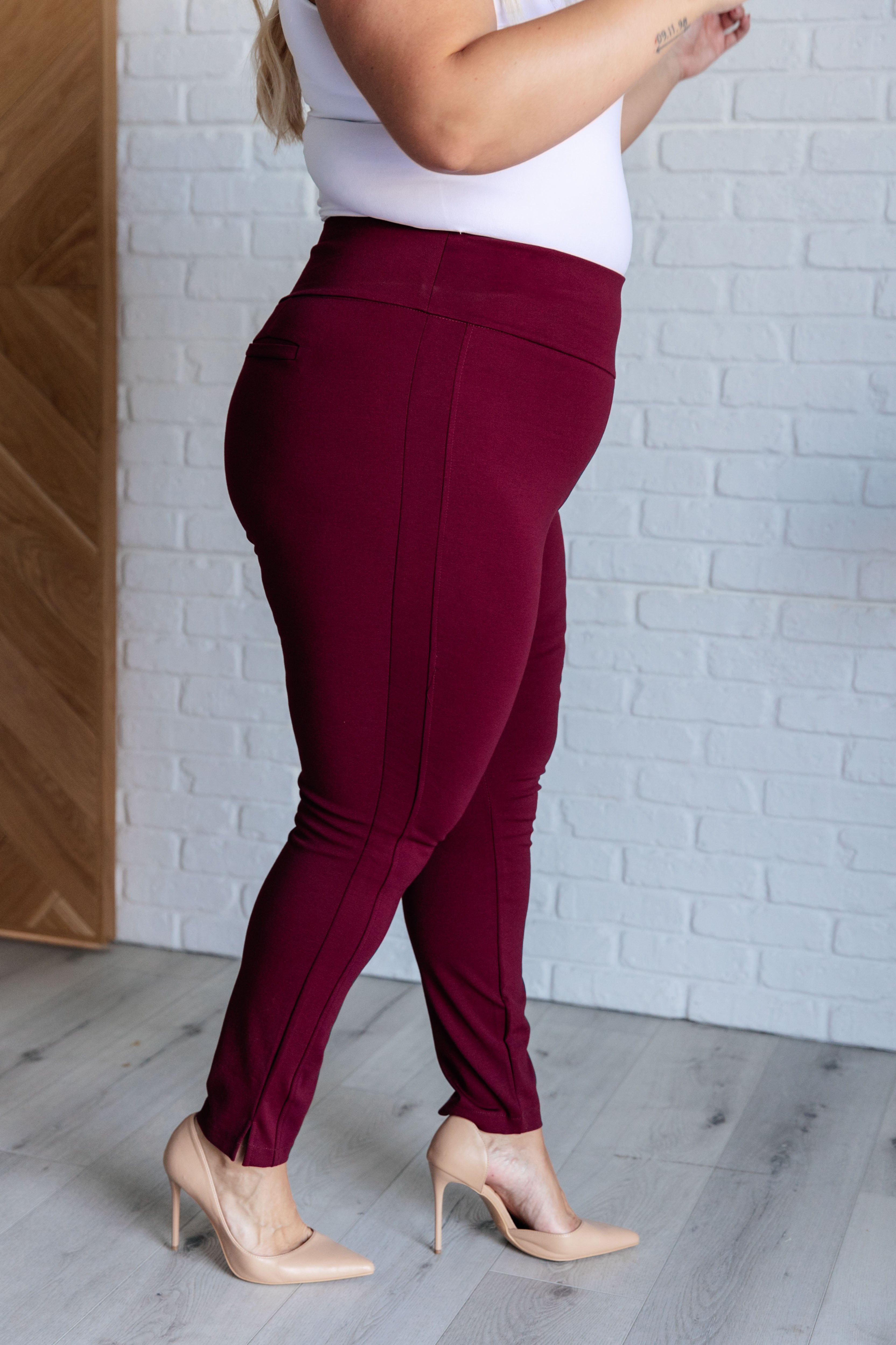 Dear Scarlett Magic Skinny 28" Pants in Wine