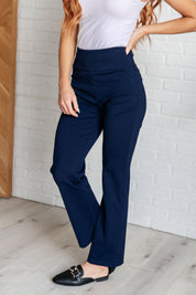 Dear Scarlett Magic Straight Pants in Navy