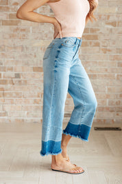 High Rise Wide Leg Crop Judy Blue Jeans in Medium Wash