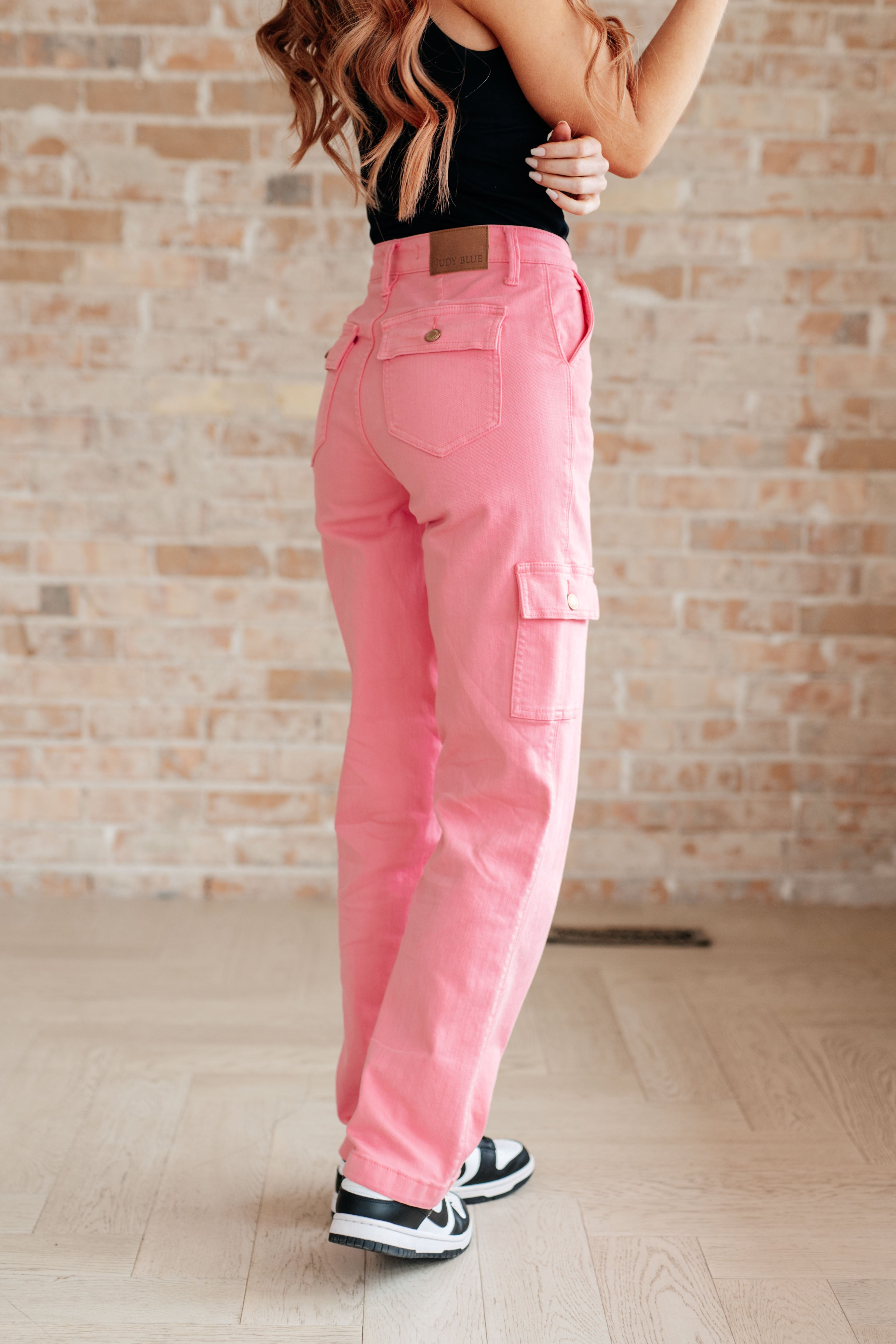 High Rise Cargo Straight Judy Blue Jeans in Pink