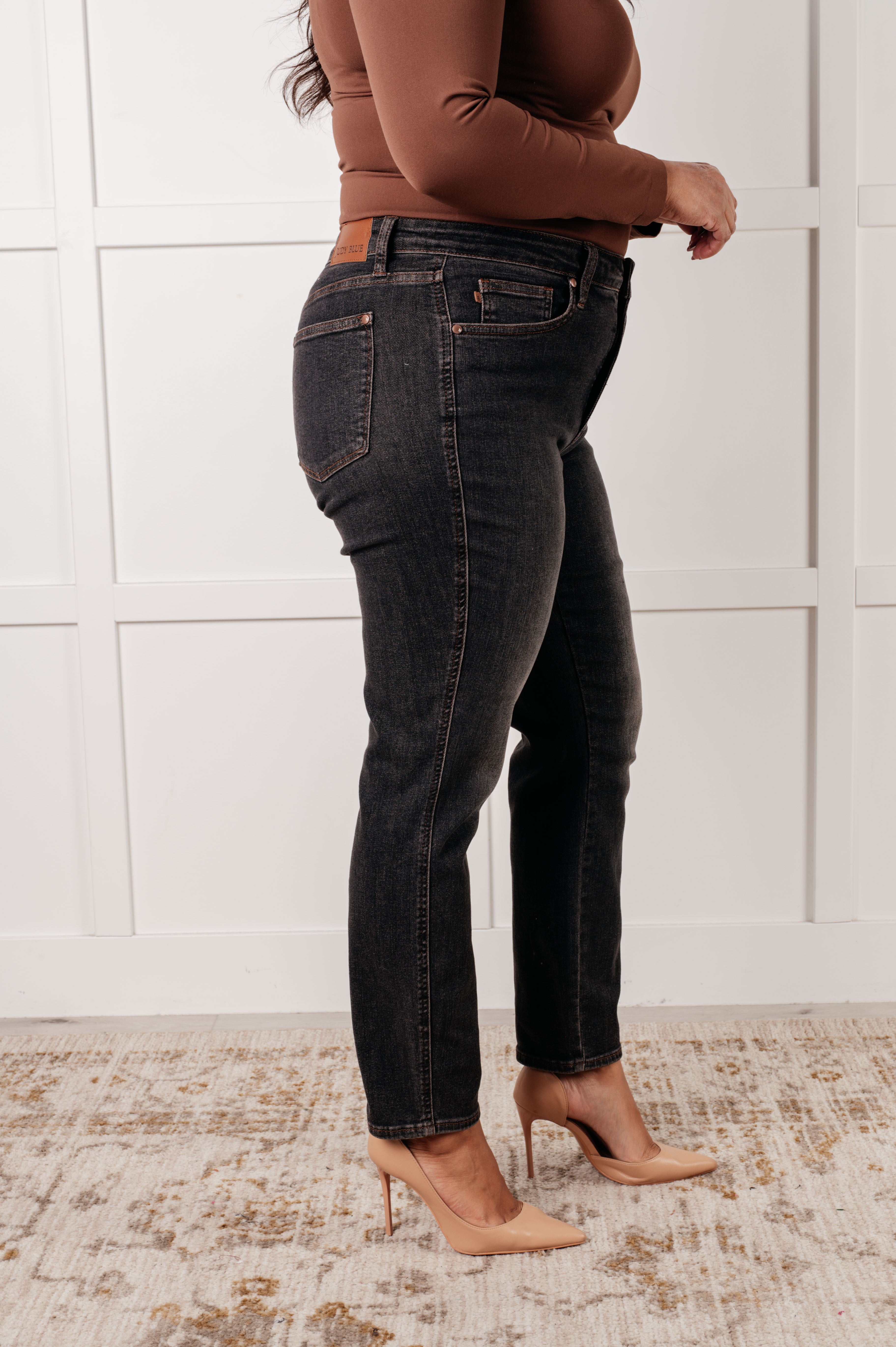 Mid Rise Tummy Control Slim Fit Judy Blue Jeans