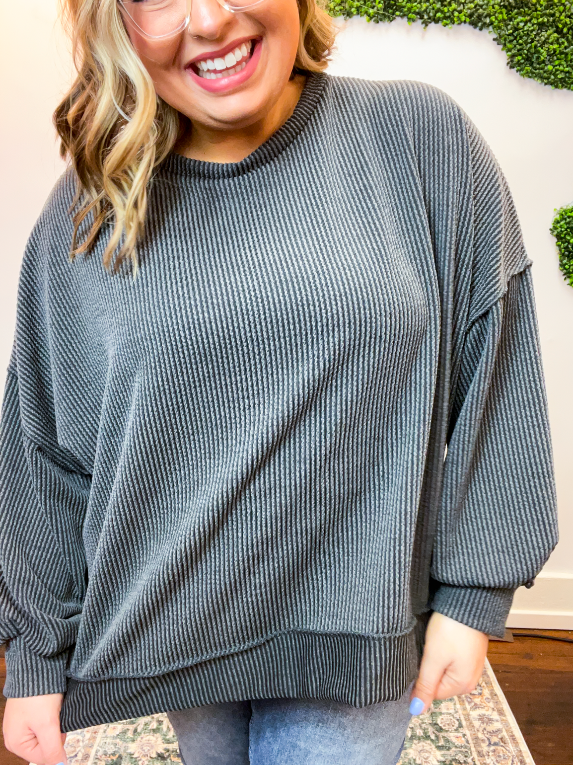 Elevated Lines Ribbed Pullover in Charcoal