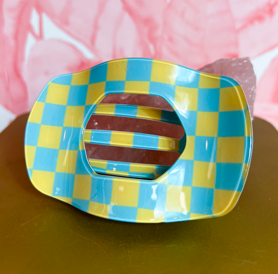 Checkered Jumbo Lay Flat Oval Hair Claw Clip