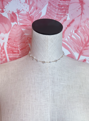 Delicate Metal Pearl Flower Linked Necklace in Cream Pearl *Final Sale*