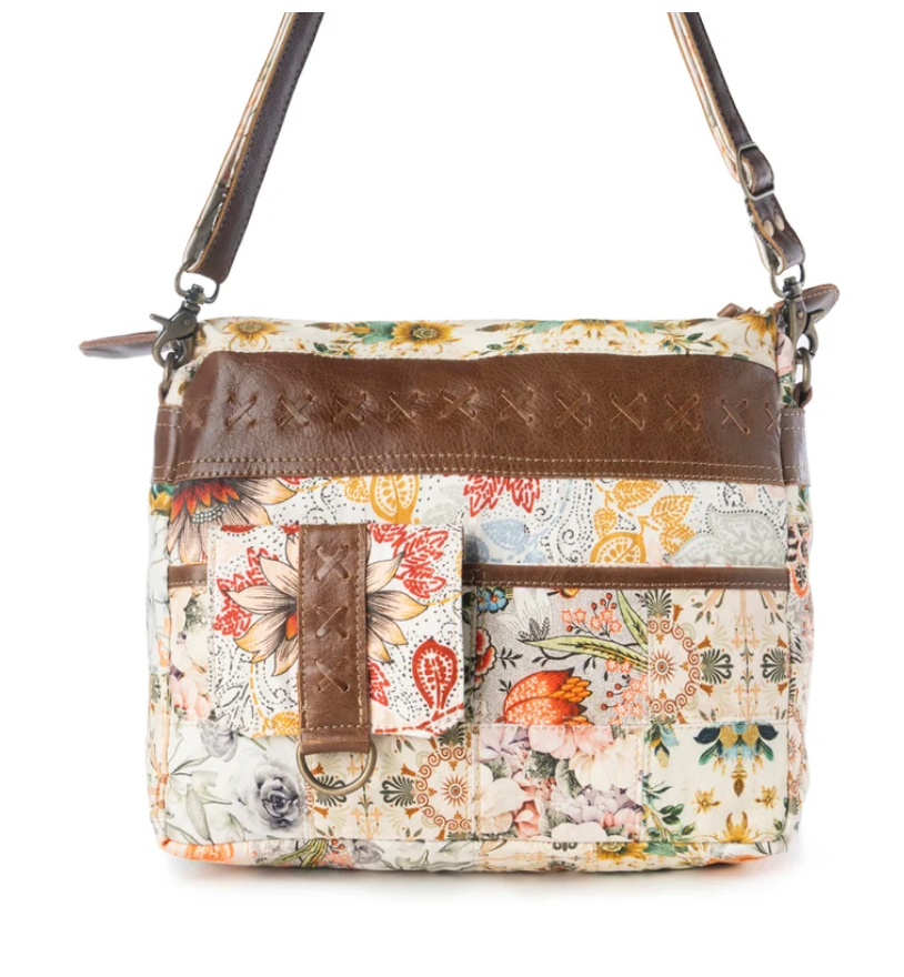 Myra | Posy Mesa Bag in Beige *FINAL SALE*