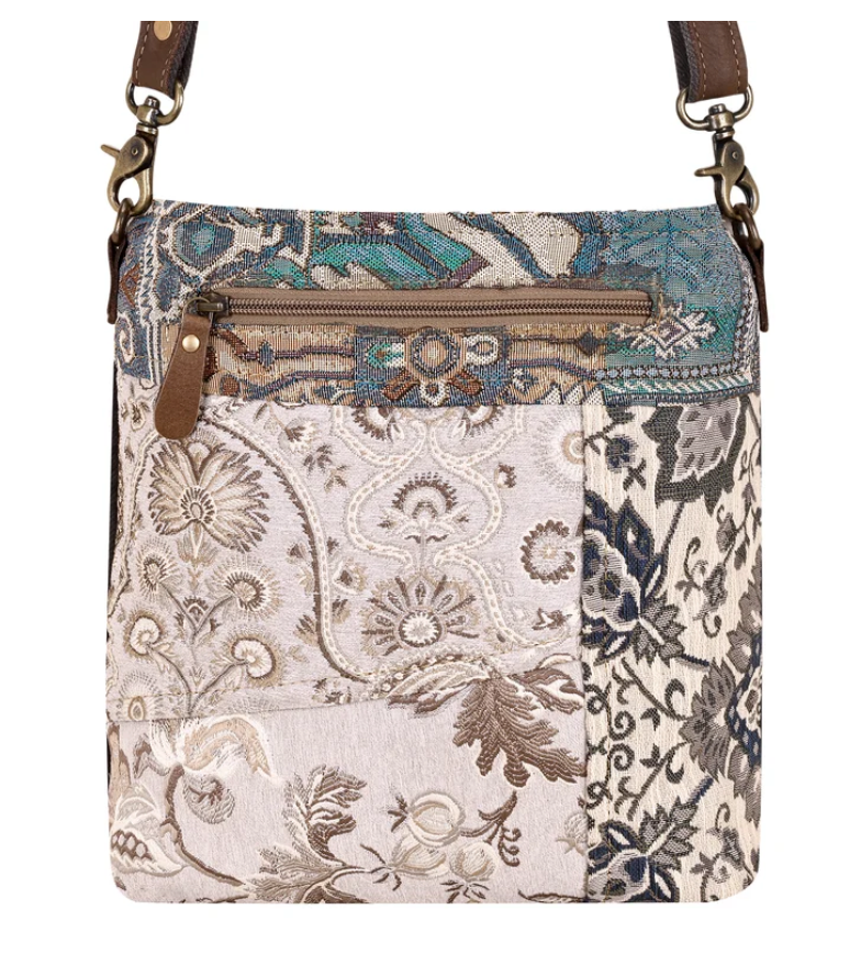 Myra | Ricegrass Shoulder Bag in Cream *FINAL SALE*