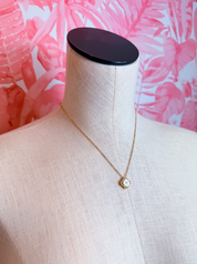 Mother Of Pearl Clover Pendant Necklace in Gold *Final Sale*