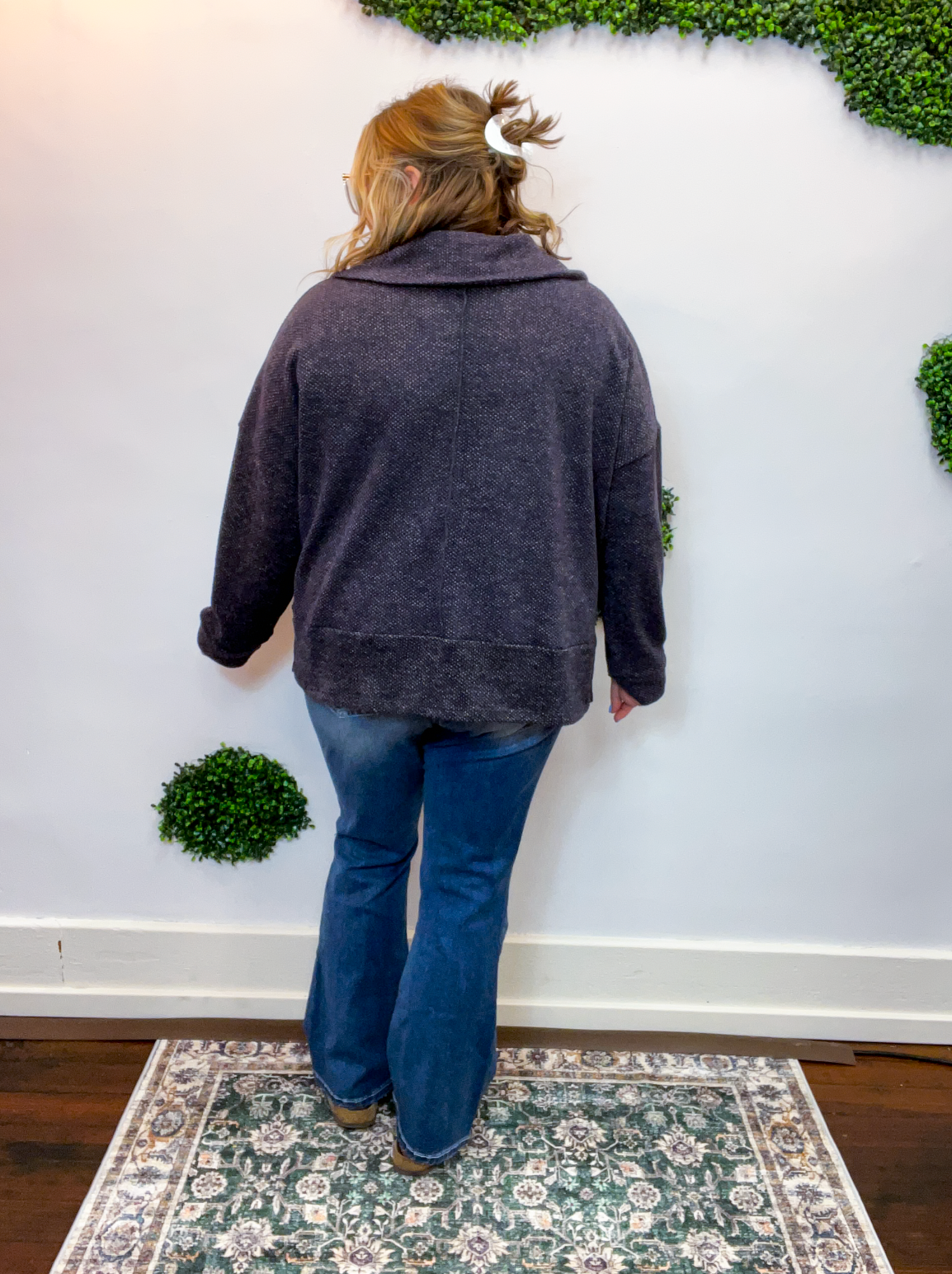 Country Nightfall Collar Sweater in Charcoal