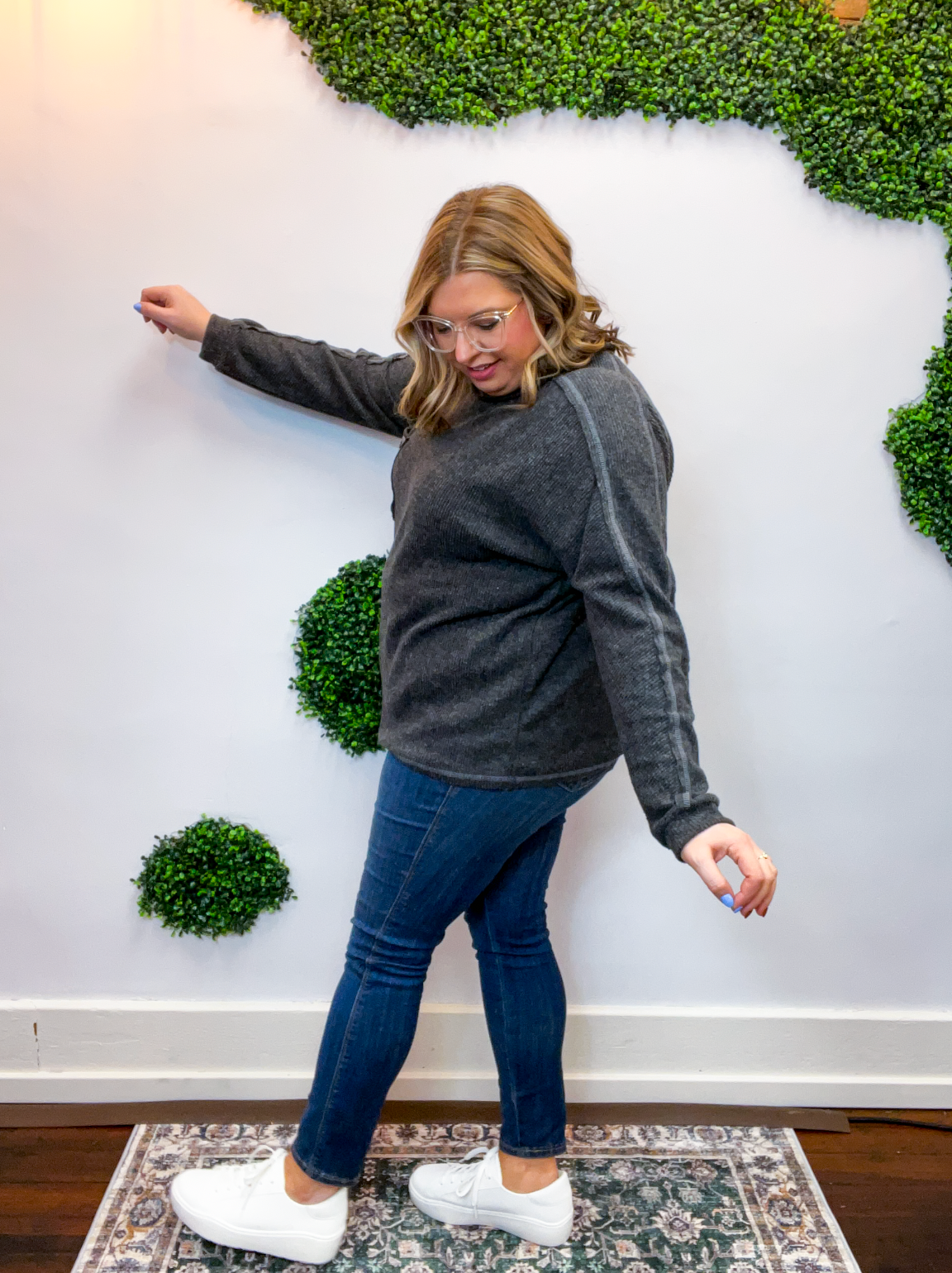 Cozy Ridge Ribbed Pullover in Black