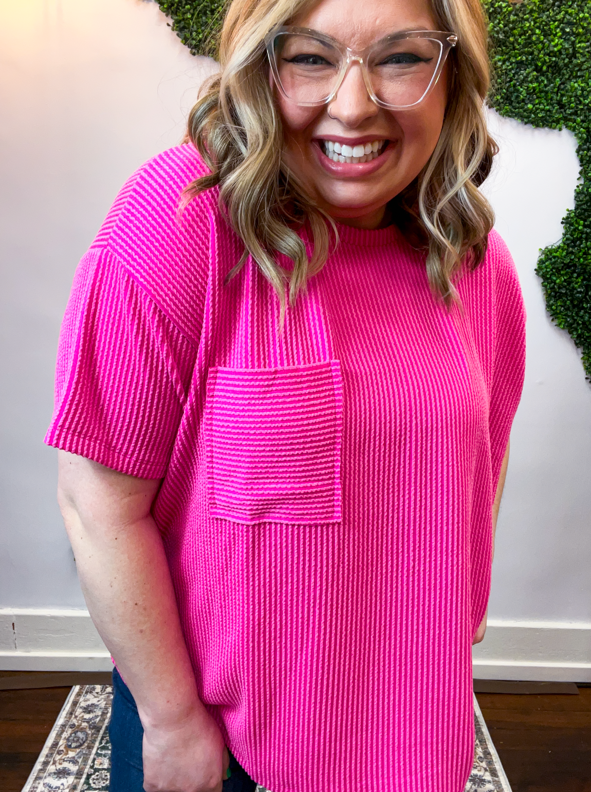 Ripple & Relax Pocket Top in Neon Hot Pink
