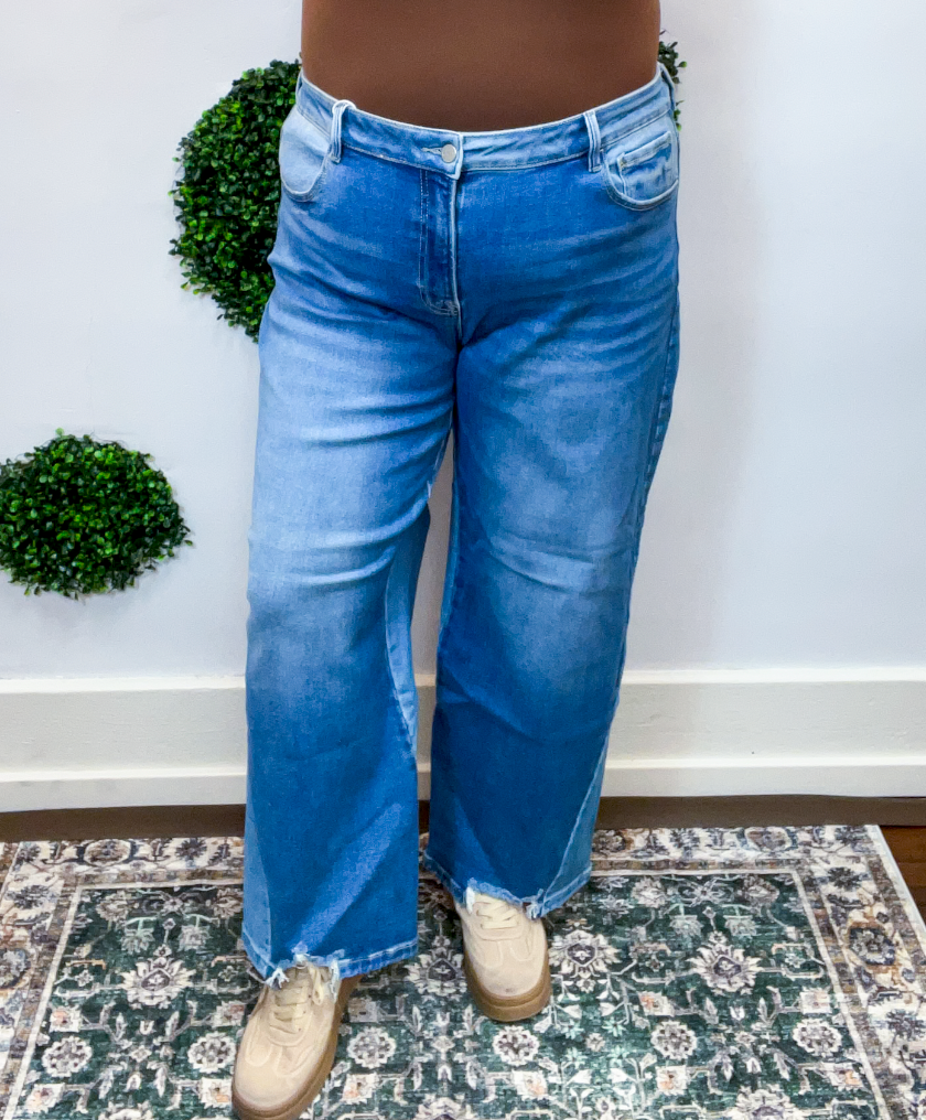 Risen | Slouchy Cropped Barrel Jeans With Contrast Wash