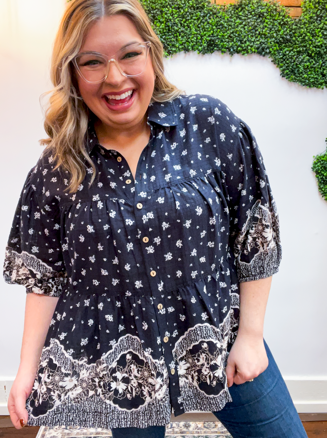 Easel | Midnight Meadow Button Down Top