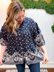 Easel | Midnight Meadow Button Down Top