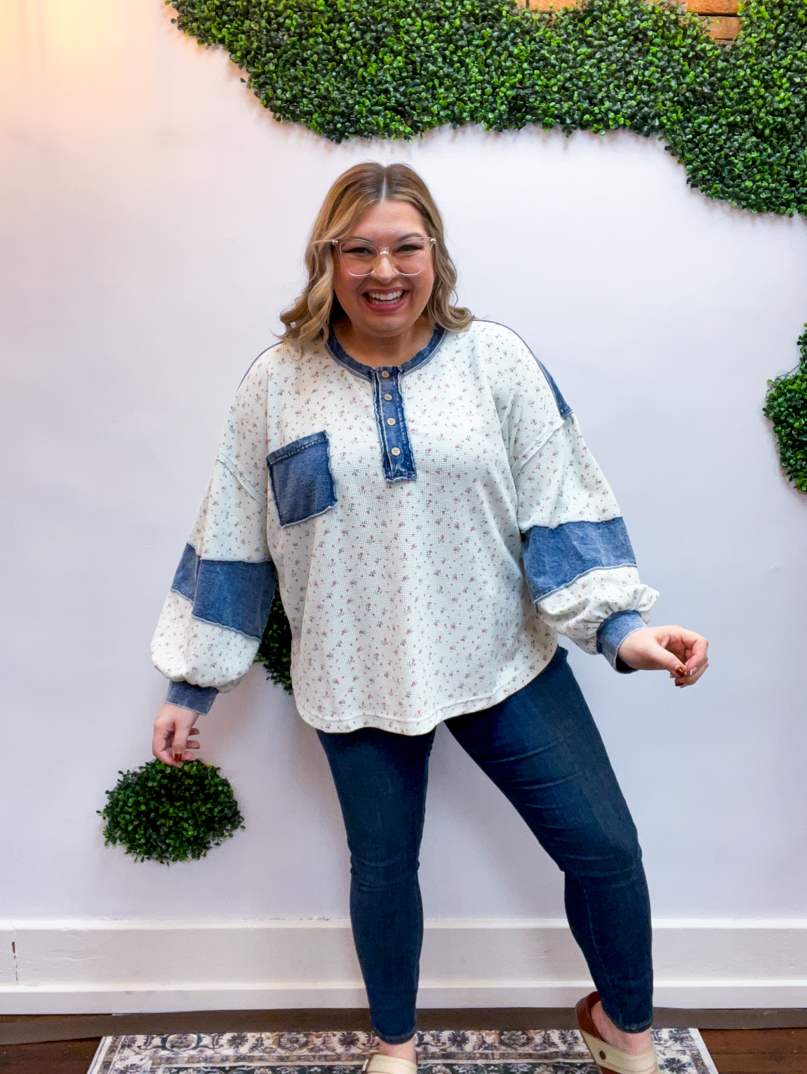 Easel | Wildflower Wander Henley