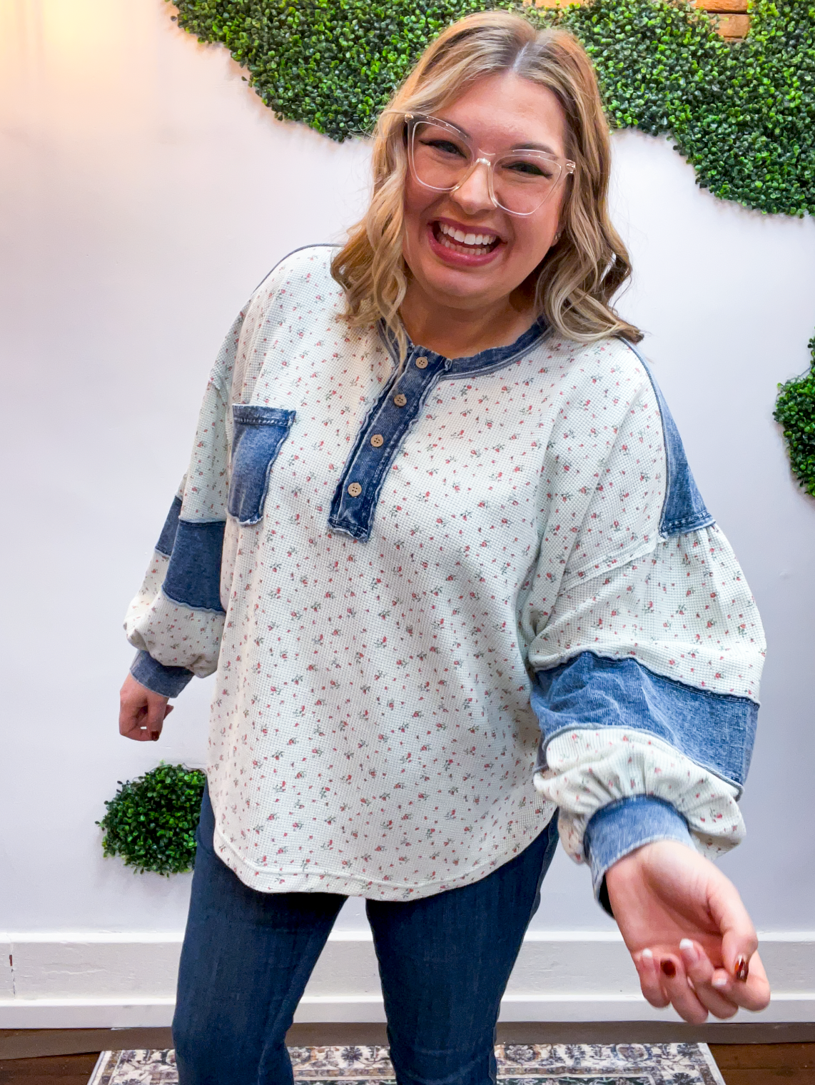 Easel | Wildflower Wander Henley