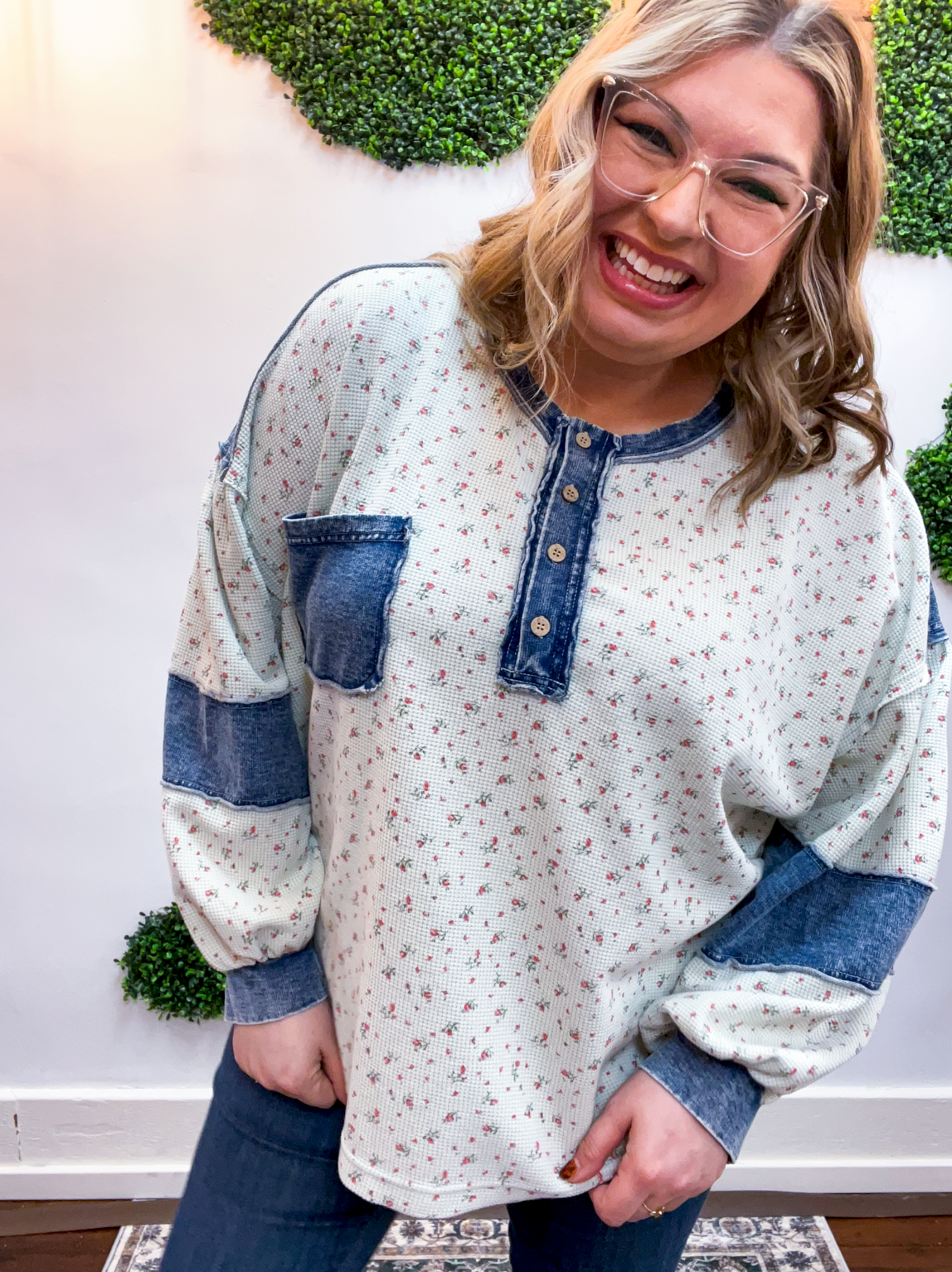 Easel | Wildflower Wander Henley