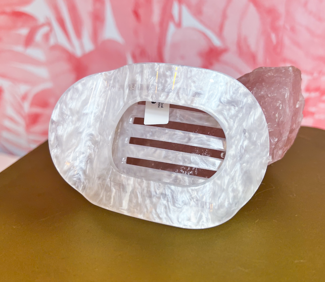 Jumbo Lay Flat Oval Hair Claw Clip