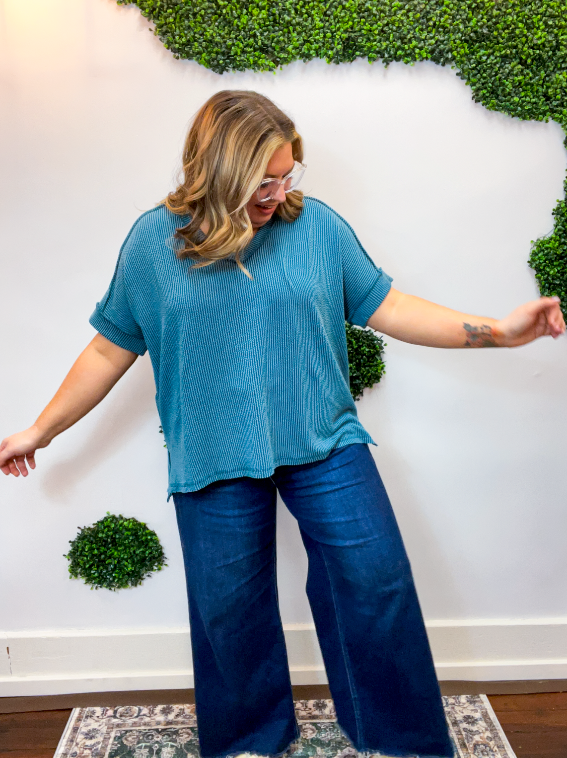 That Girl V-Neck Ribbed Top in Teal