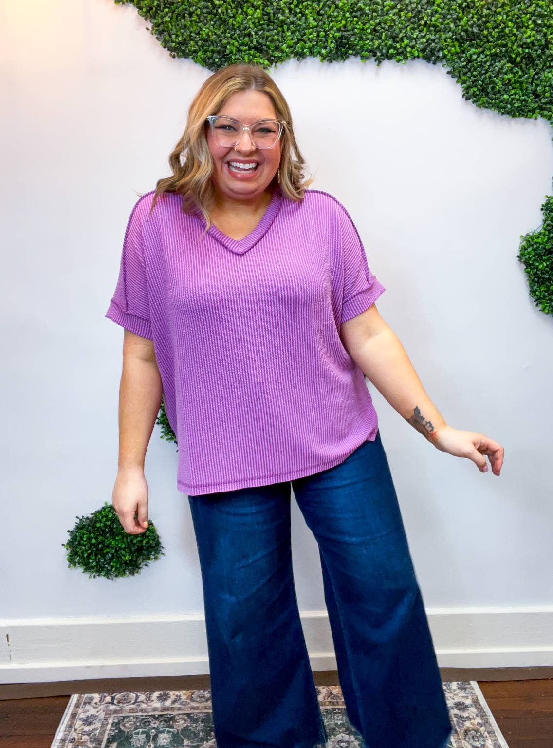 That Girl V-Neck Ribbed Top in Light Plum