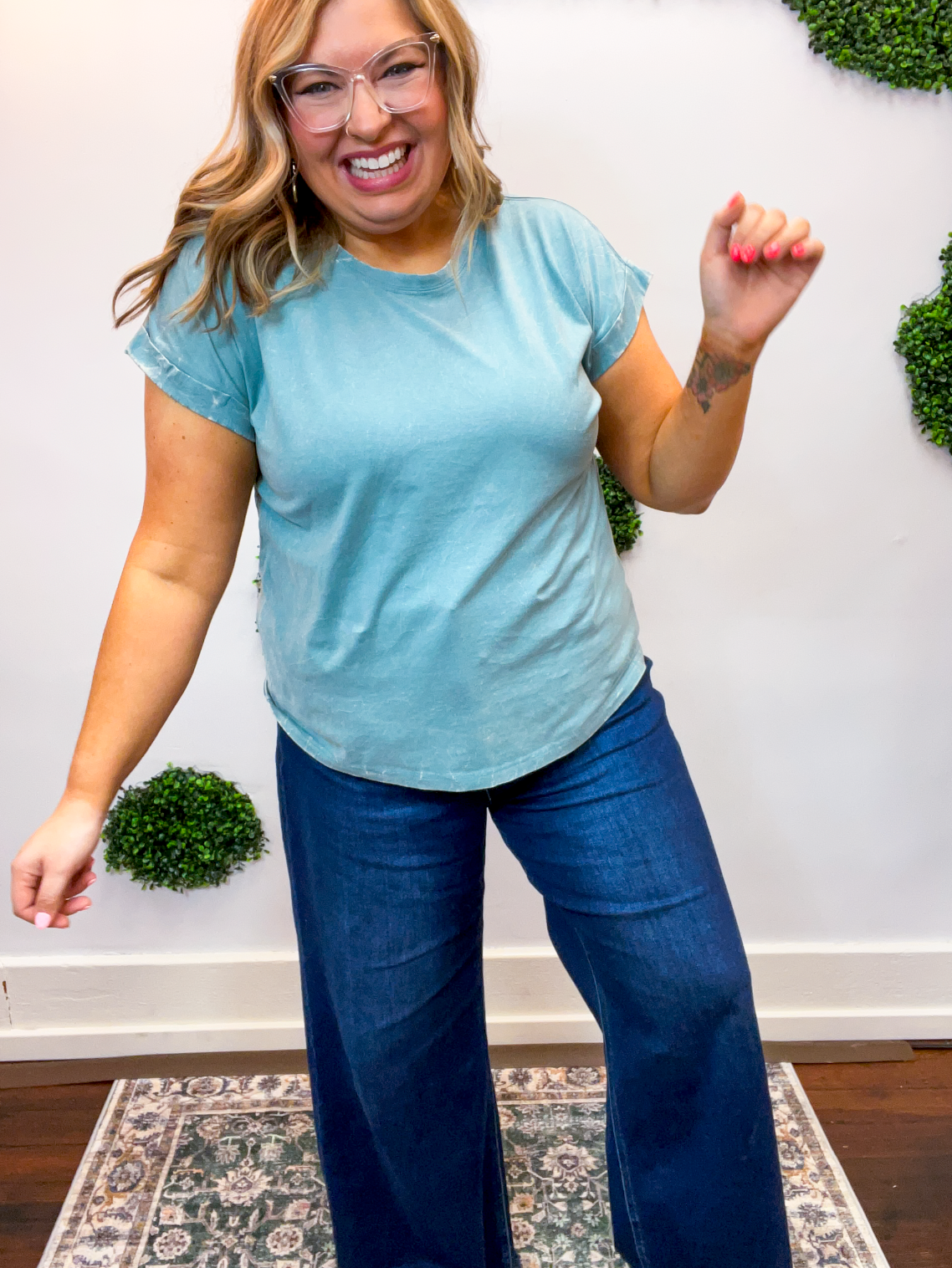 Sunkissed Crinkle Folded Sleeve Tee in Ash Blue