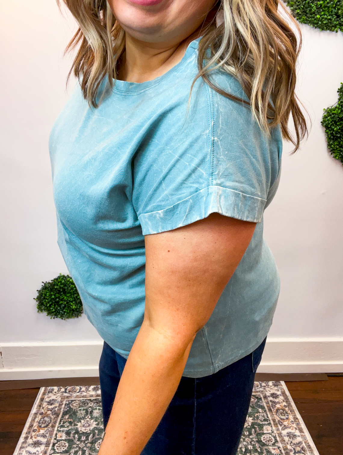 Sunkissed Crinkle Folded Sleeve Tee in Ash Blue