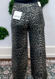 RFM | Chloe High Rise Leopard Wide Leg Jeans 