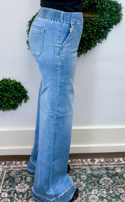 Risen | Elastic Band High Rise Wide Jeans With Patch Pockets in Medium Wash