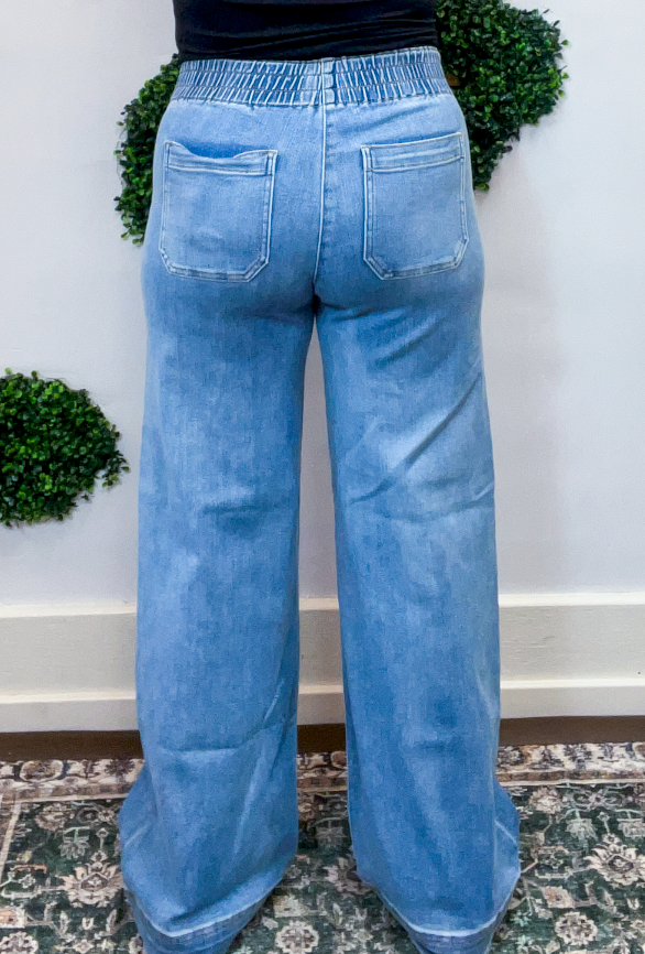 Risen | Elastic Band High Rise Wide Jeans With Patch Pockets in Medium Wash