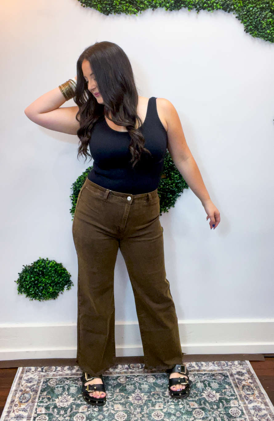 Frayed Edge Wide Leg Cropped Jeans in Espresso