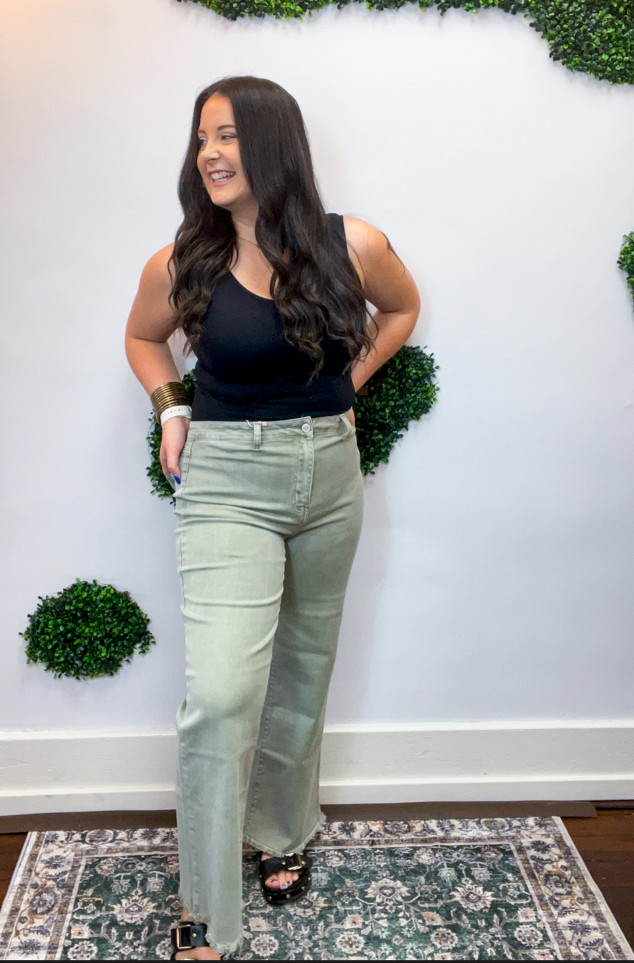 Frayed Edge Wide Leg Cropped Jeans in Olive