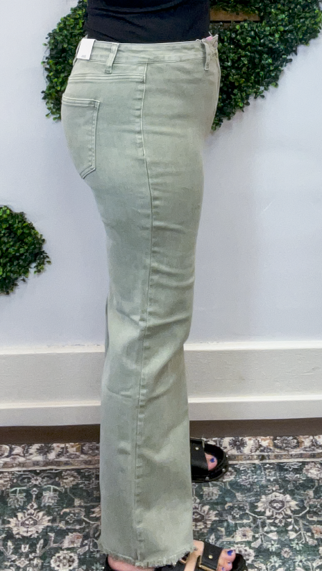 Frayed Edge Wide Leg Cropped Jeans in Olive