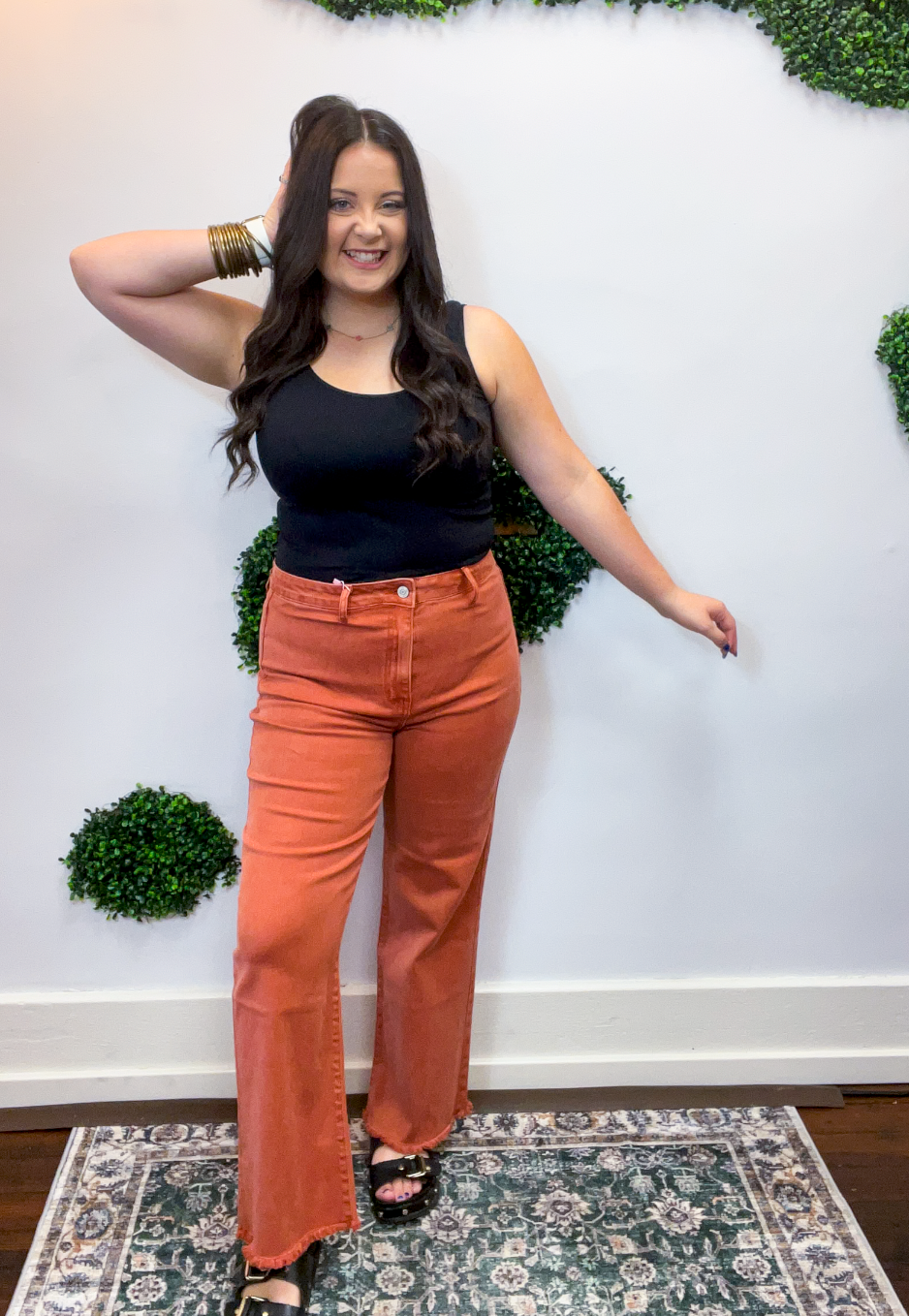 Frayed Edge Wide Leg Cropped Jeans in Rust