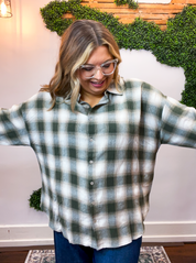 Cabin Weekend Flannel Top in Olive