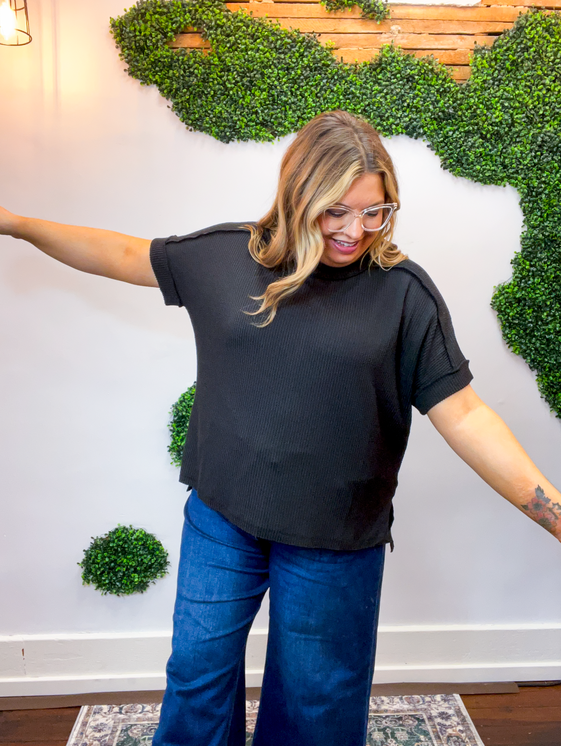 Textured Take Raised Rib Short Sleeve Top in Black