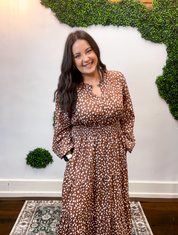 Wandering Doe Midi Dress