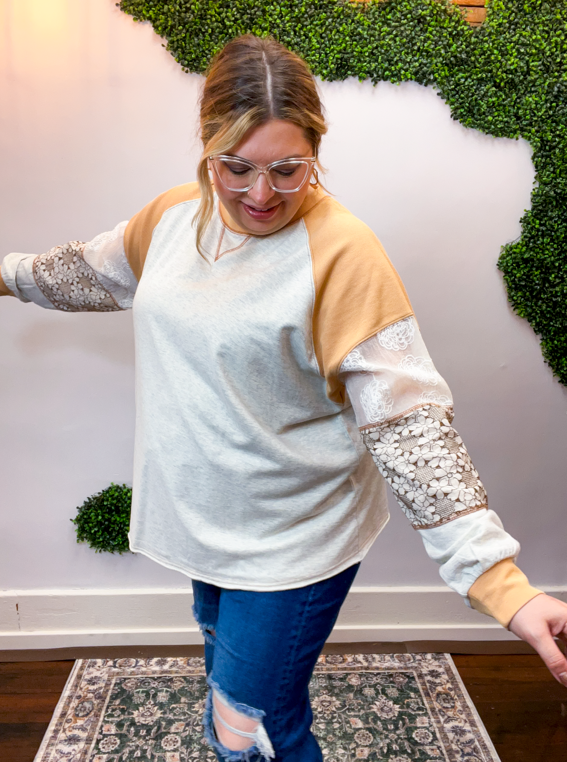 Easel | Sweetest Thing Lace Pullover