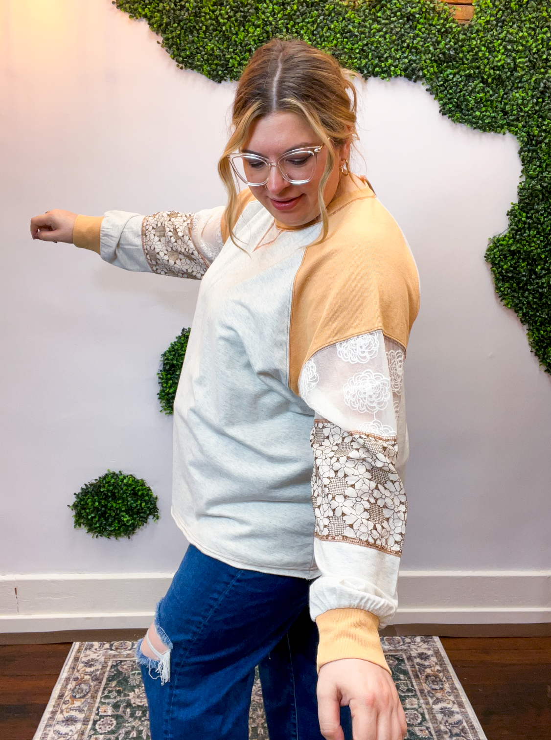 Easel | Sweetest Thing Lace Pullover