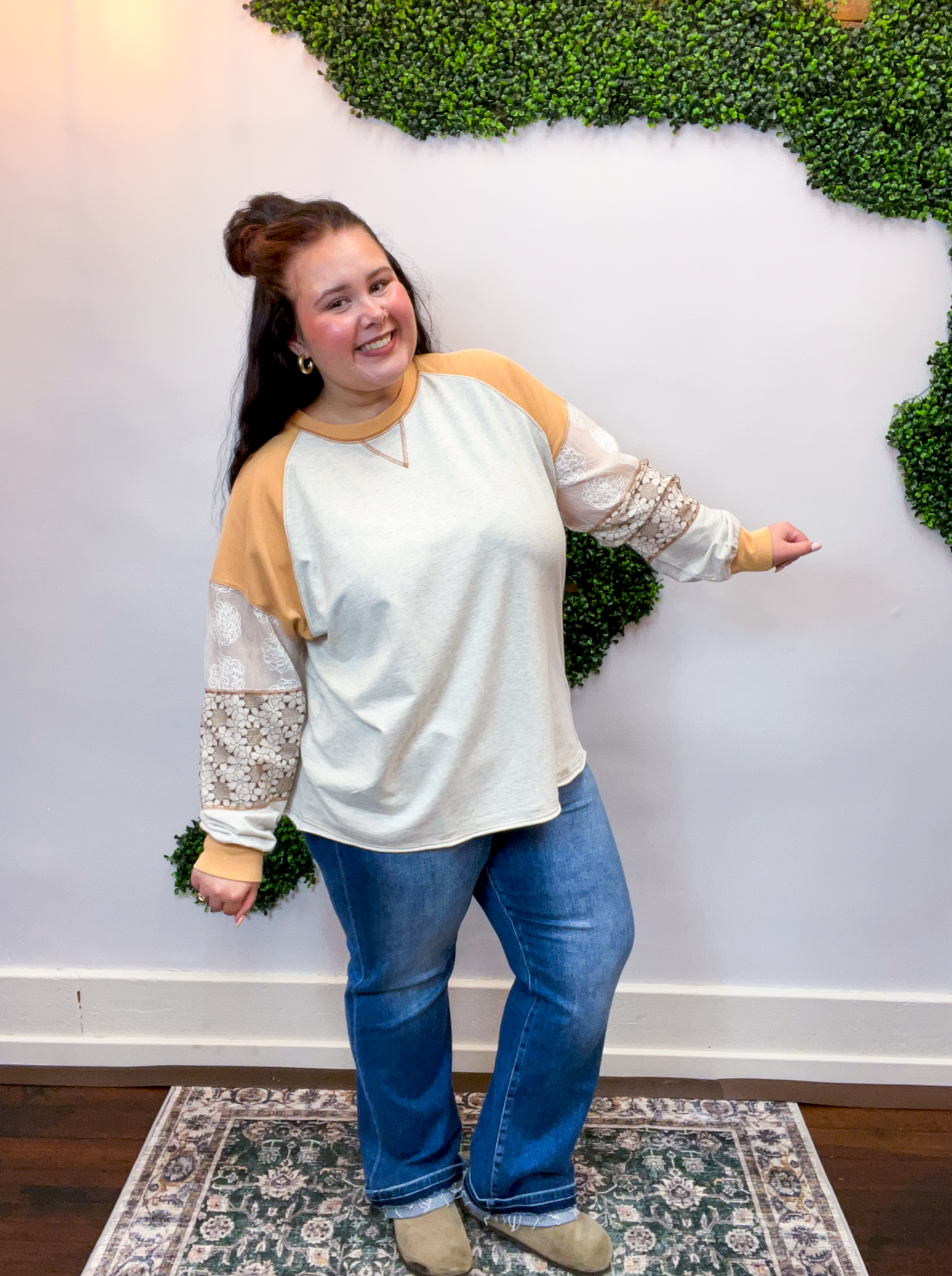 Easel | Sweetest Thing Lace Pullover