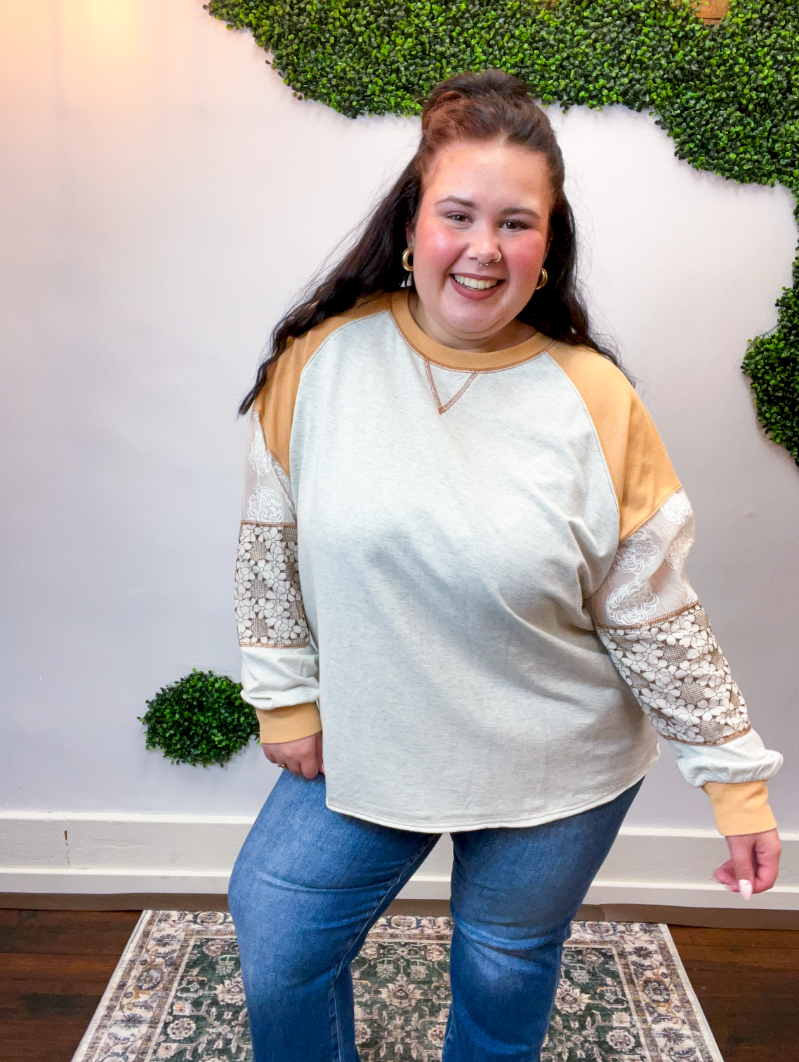 Easel | Sweetest Thing Lace Pullover