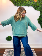 Weathered & Worn Sweater in Hunter Green