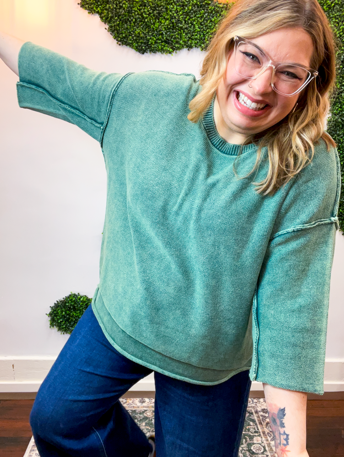 Weathered & Worn Sweater in Hunter Green