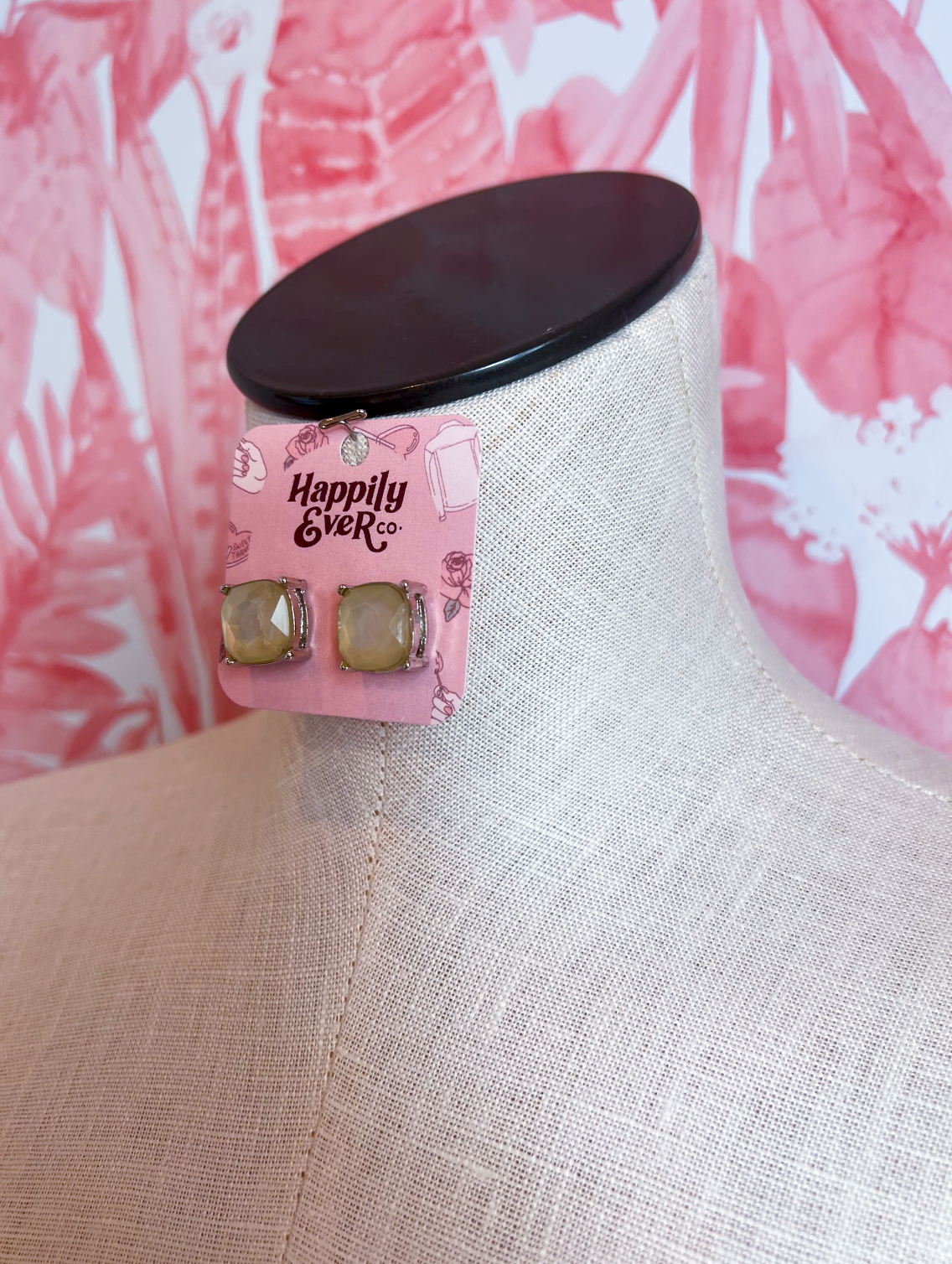 Pearl Luster Stud Earrings *Final Sale*