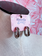 Simple Shine Hoop Earrings *Final Sale*