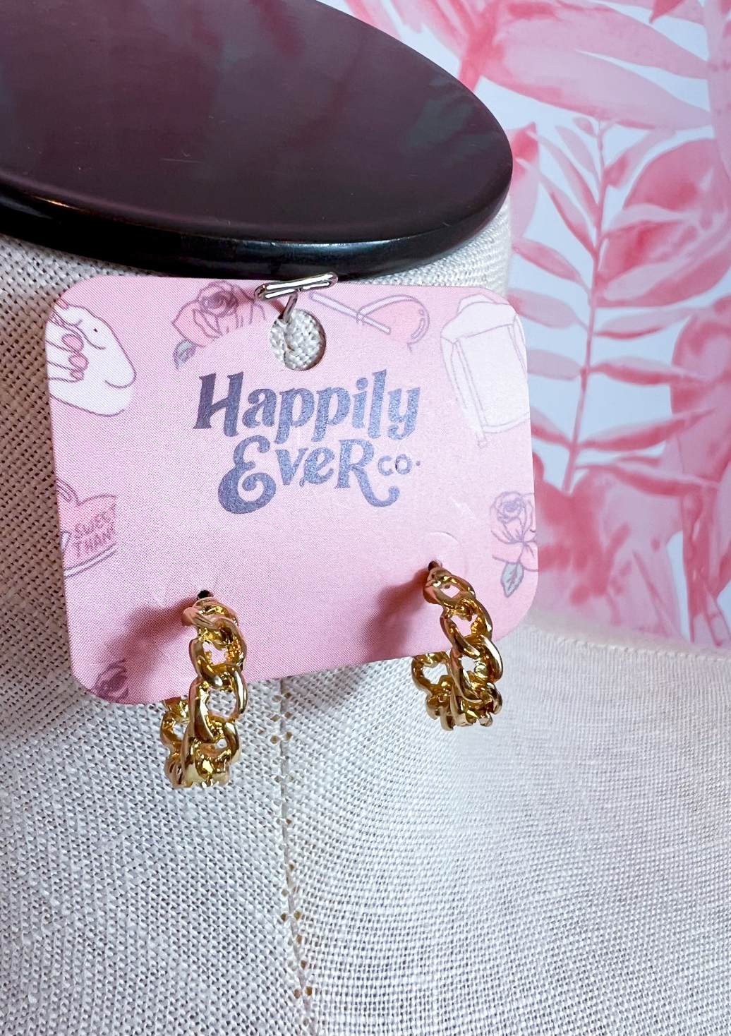 Chain Link Huggie Hoops *Final Sale*