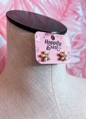Pearl Petal Stud Earrings *Final Sale*