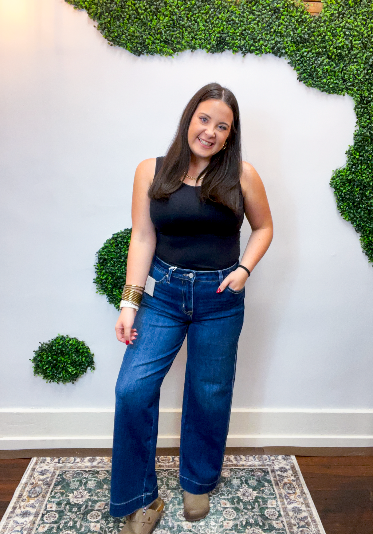Risen | Mid Rise Ankle Wide Leg Jeans with 4-Way Stretch & Side Seam Details in Dark Wash