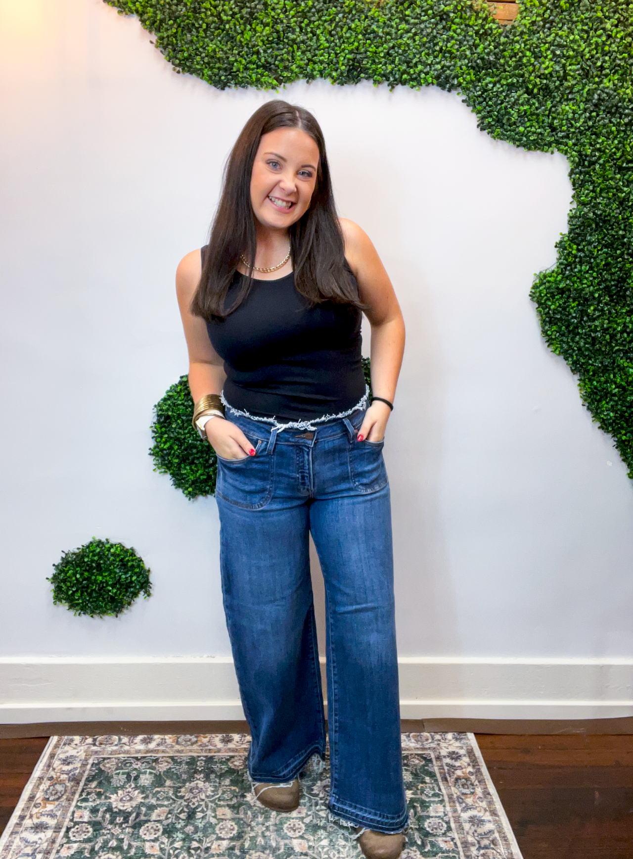 Risen | Low Rise Wide Leg Jeans in Dark Wash